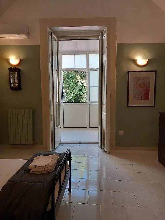 Santa Chiara Home Spaccanapoli 0*, Naples